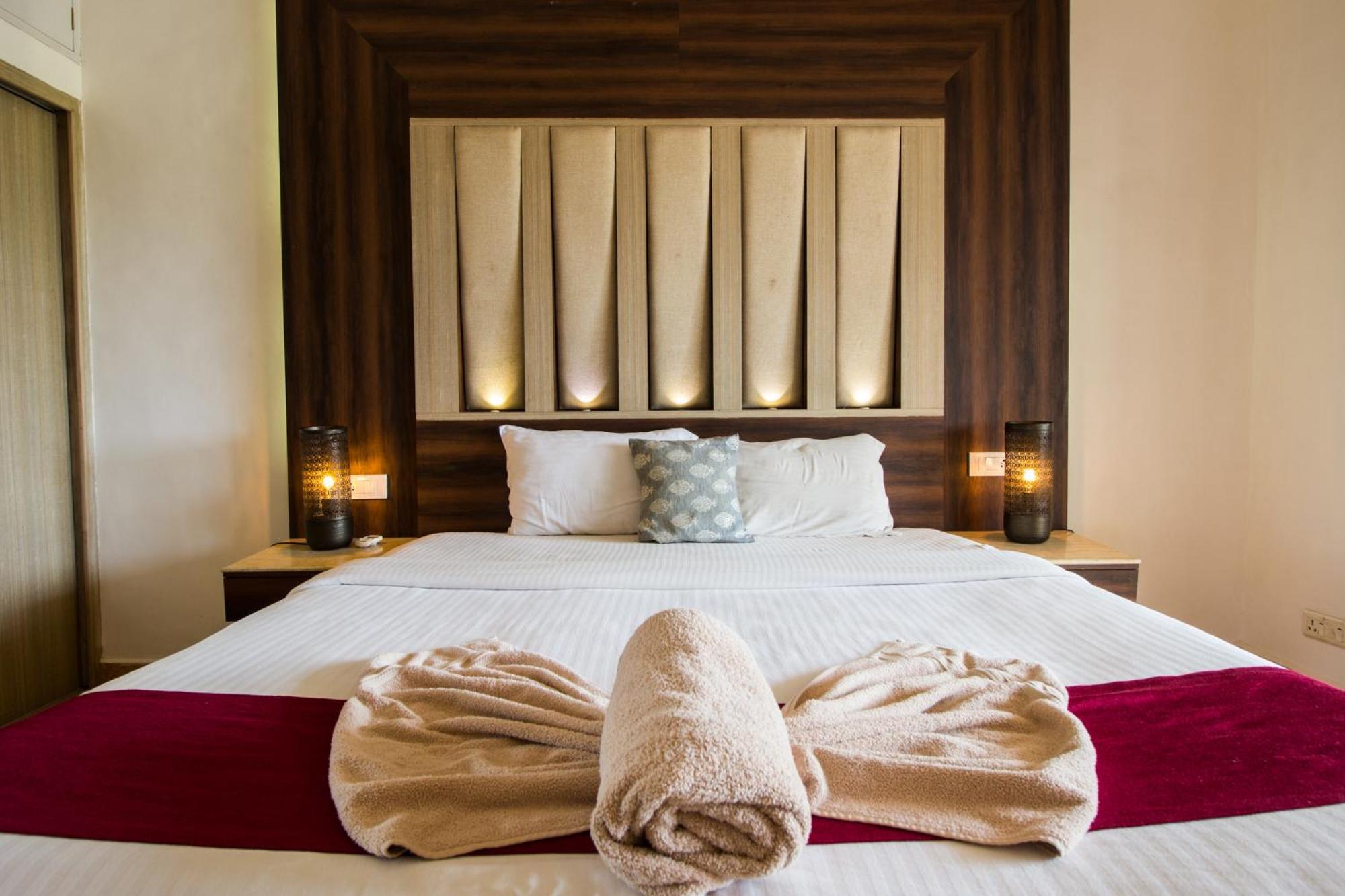 Shikara Beach Resort كافيلوسِم المظهر الخارجي الصورة